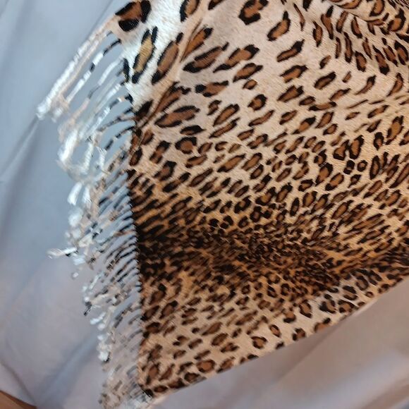 Pashmina Silk Leopard Print Scarf - Picture 2 of 4